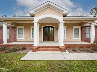 5851 Old Spanish Trl, Gautier, MS 39564
