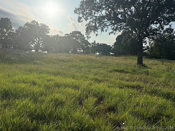 5th image of 72 Lake Rd