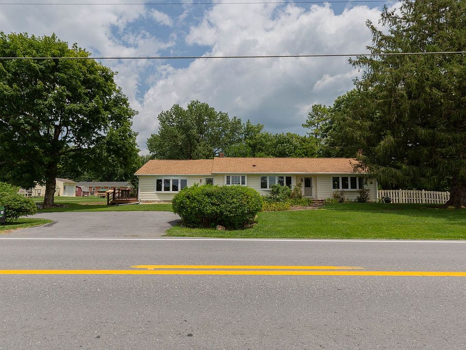 1st image of 3093 Old Leetown Pike