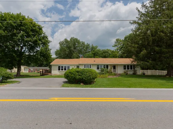 3093 Old Leetown Pike, Ranson, WV 25438