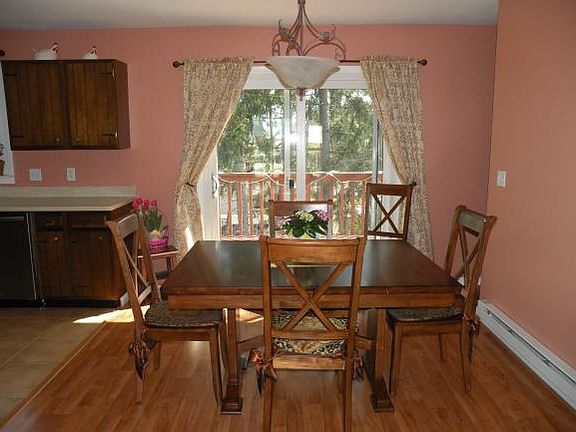 3rd image of 3634 Leonard Dr