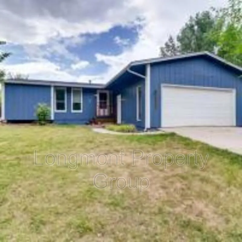 4 bed, 3.0 bath, 2100 sqft, $2,890 — Photo 1