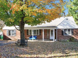 10 Pleasant Ln, Wappingers Falls, NY 12590