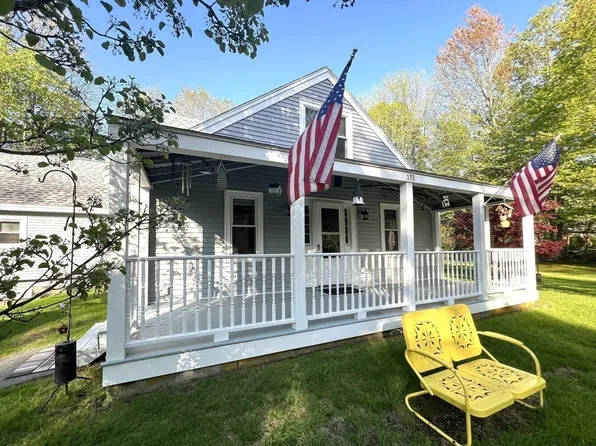 133 Main St, Sandown, NH 03873