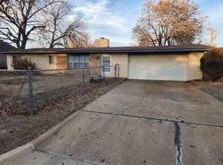 660 Oakdale Dr, Enid, OK 73703