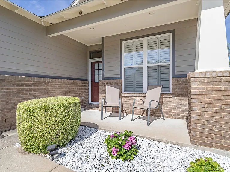 3909 Brookshire Way — Photo 4