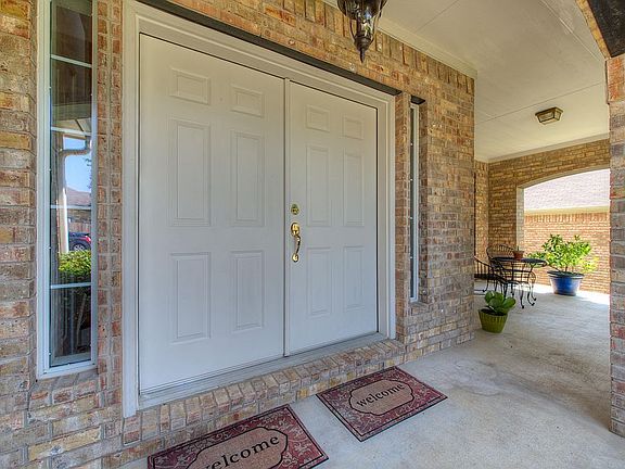 4th image of 2121 Ariella Dr