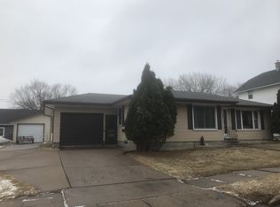 107 E 11th St, Marshfield, WI 54449