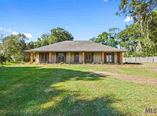 25427 Plantation Ave, Denham Springs, LA 70726