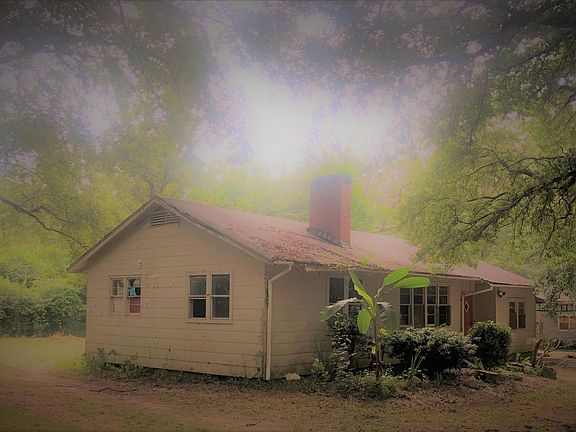 4th image of 33 Gulf Camp Cir
