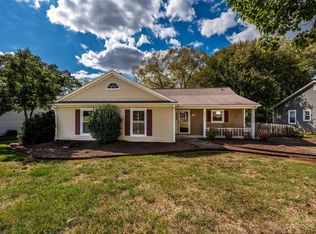 9218 Landsburg Ln, Charlotte, NC 28210