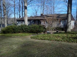 340 S Rolling Acres Rd, Cheshire, CT 06410