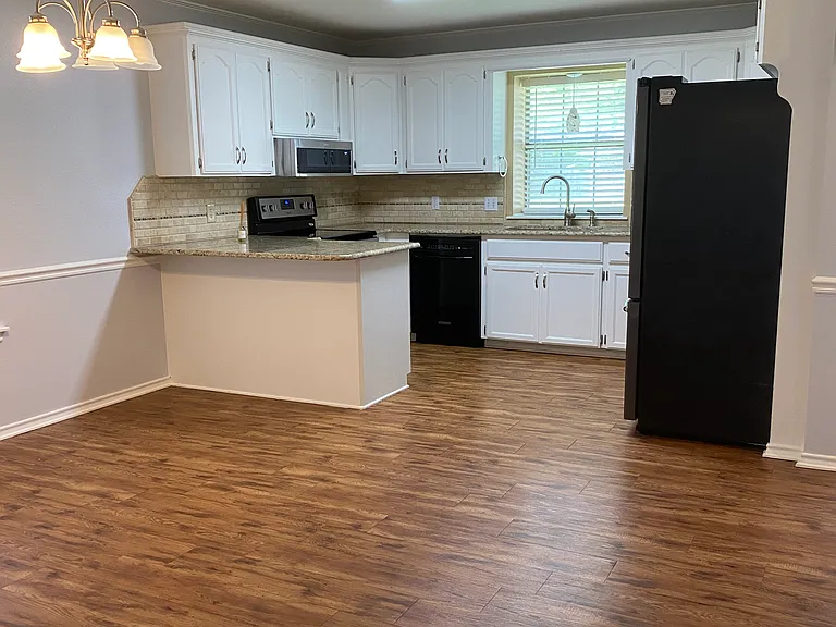 5606 Cliffwood Dr — Photo 8
