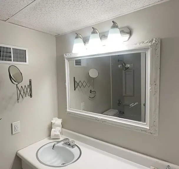 1700 Clinch Ave #407 — Photo 9