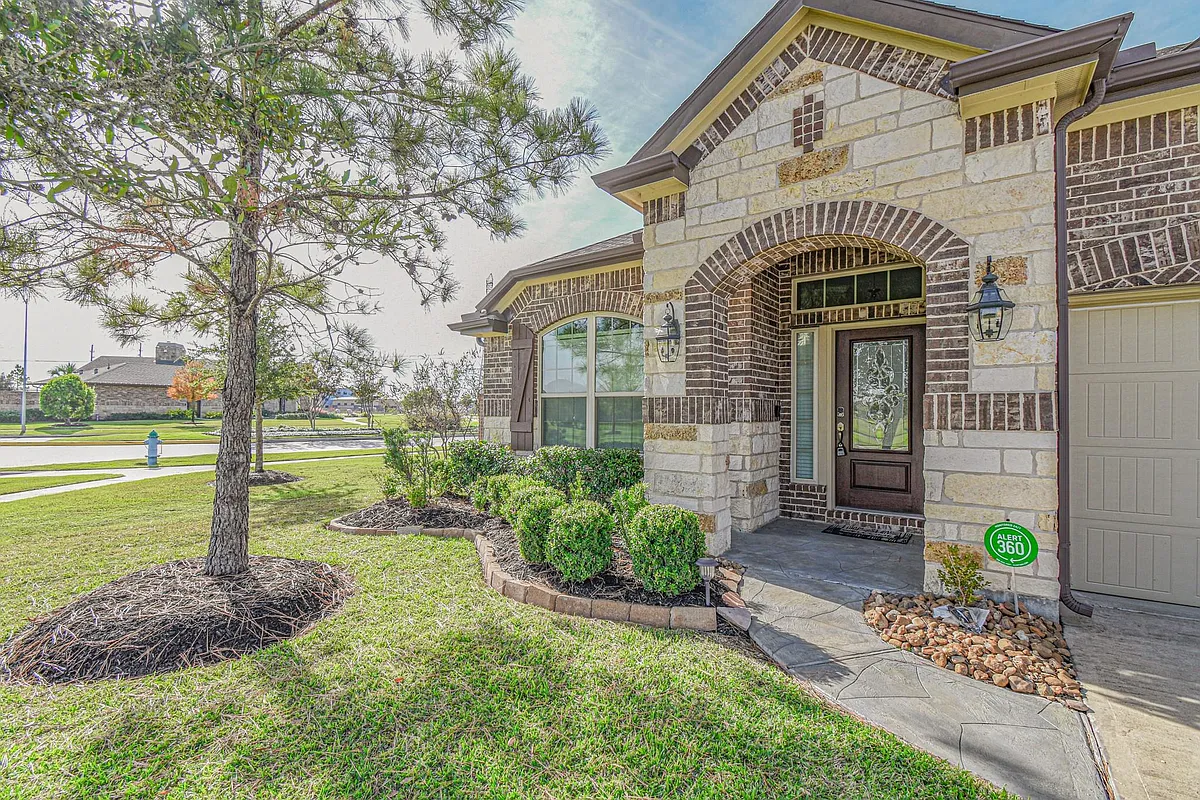 Building Photo - 9403 Briscoe Bend Ln
