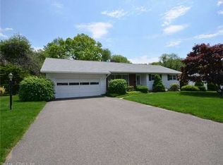 7 Farrel Dr, Ansonia, CT 06401