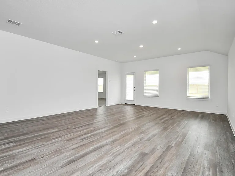 8519 Swenson Ln — Photo 23