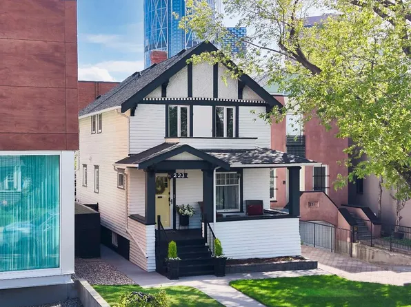 223 N 2nd Ave NE, Calgary, AB T2E 0E3