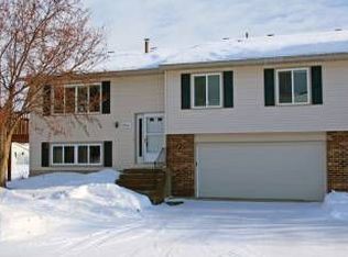 9964 107th Ave N, Maple Grove, MN 55369