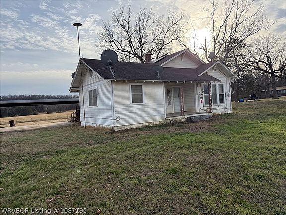 2nd image of 615 Brooklyn Rd