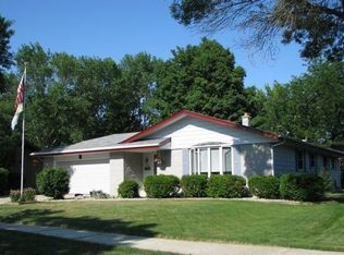 732 6th Ave, Grafton, WI 53024