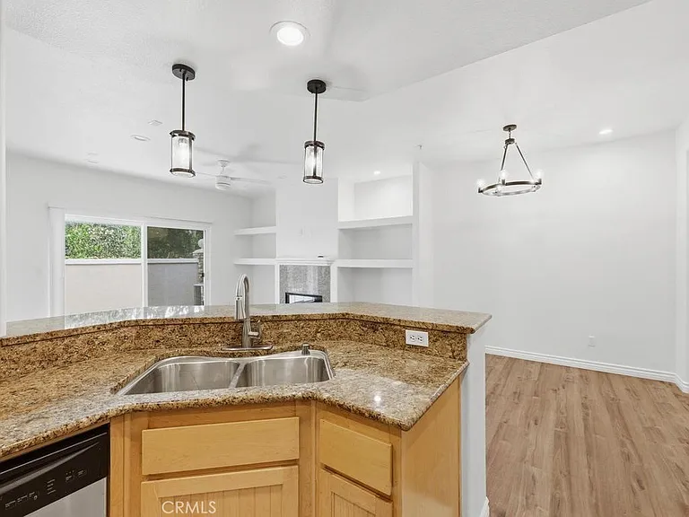 19122 Cole Ln — Photo 9