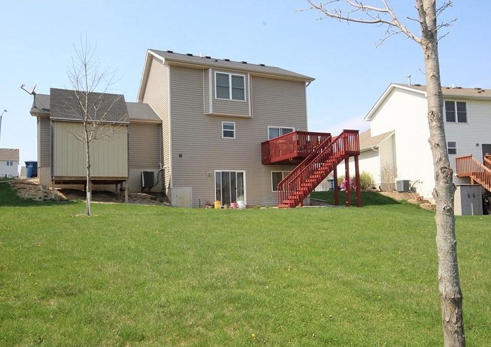 2nd image of 5727 SE 31st Ct