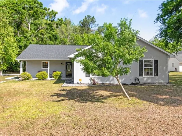 100 Lakefield Dr, Kingsland, GA 31548