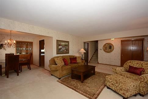 4th image of 2720 N Park Dr
