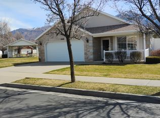 2448 N Williamsburg Ave, Harrisville, UT 84414
