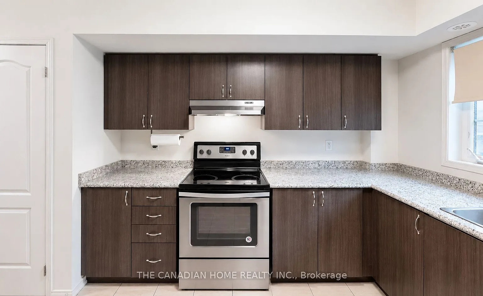 4 bed, $2,850 — Photo 3
