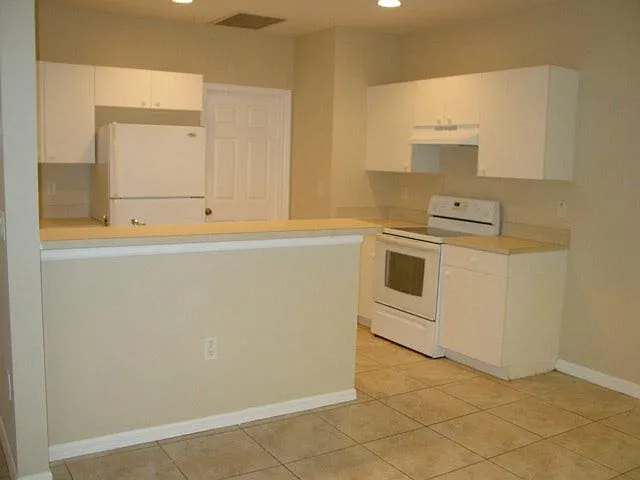 739 Naples Ave S — Photo 5