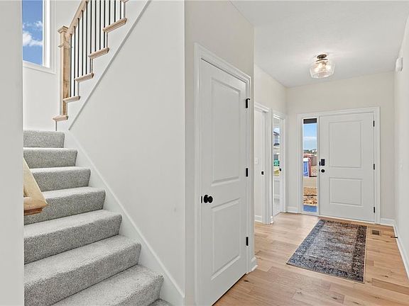 4th image of 19362 Skyview Ln
