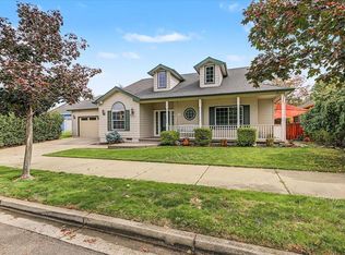 660 Valley Oak Blvd, Central Pt, OR 97502