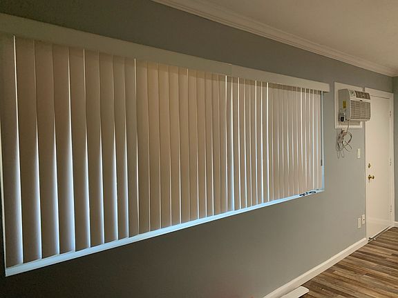 2nd image of 122 N Commonwealth Ave APT 209