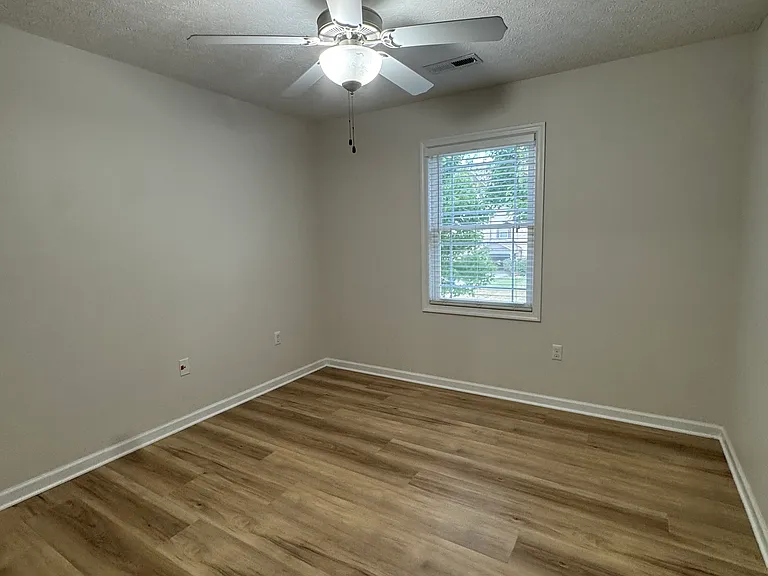 207 Portico St — Photo 22