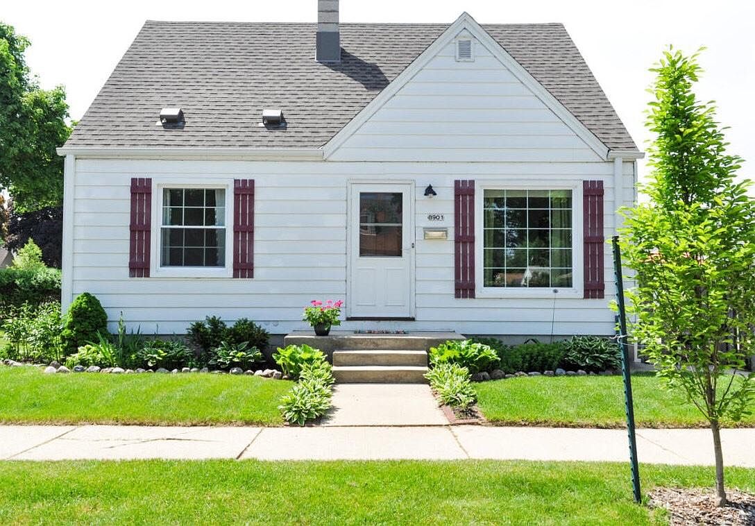 8900 W Townsend St, Milwaukee, WI 53222 Zillow
