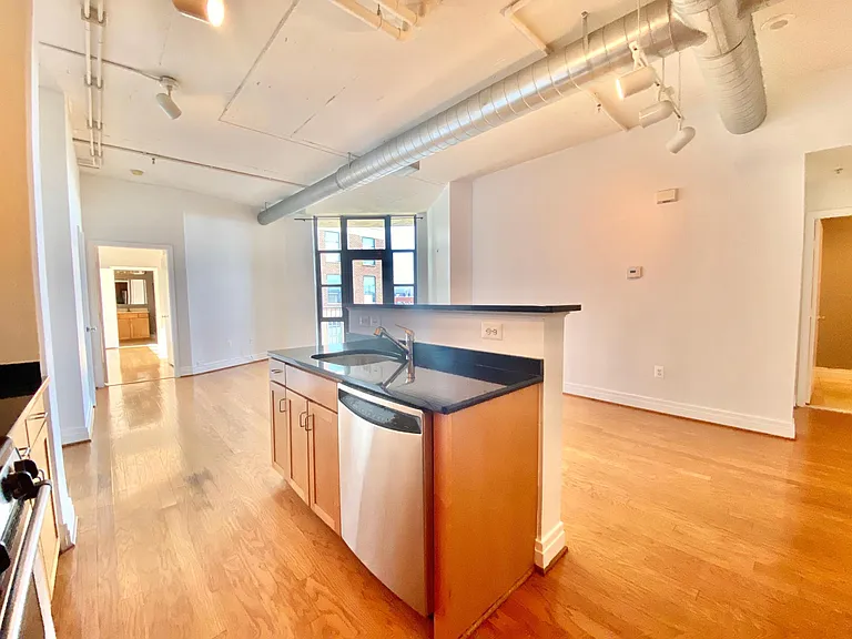 2020 12th St NW #611 — Photo 14