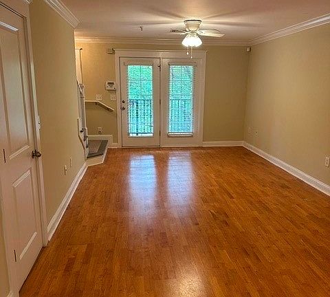3rd image of 1035 Barnett Shoals Road #424
