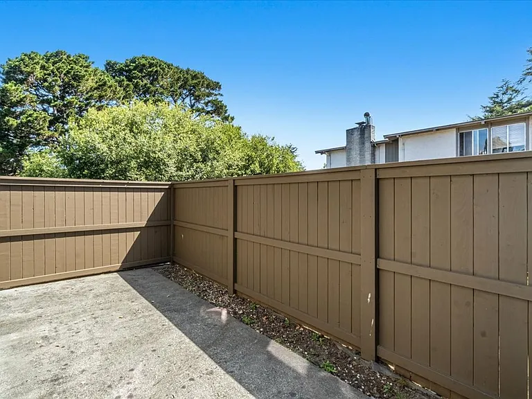 4564 Valley West Blvd — Photo 13