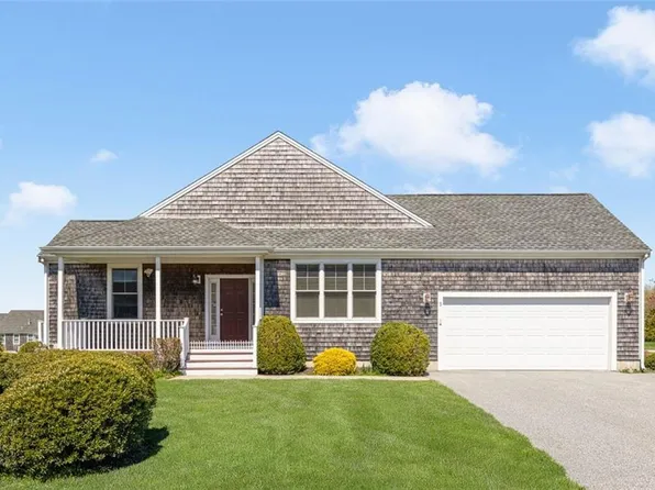 5 Osprey Ct, Middletown, RI 02842