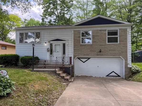 2821 Tod Ave NW, Warren, OH 44485