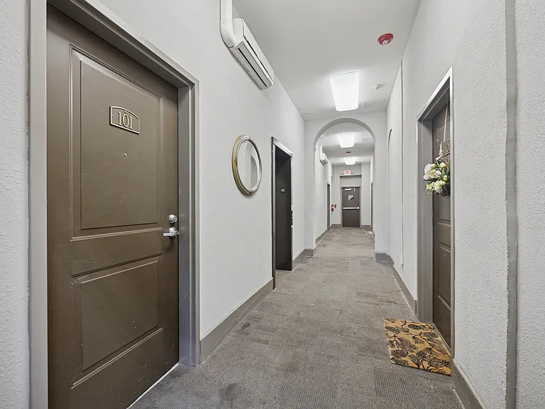171 Grape St — Photo 35