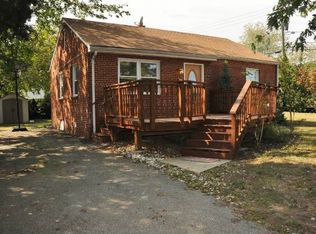 6802 Smithway Dr, Alexandria, VA 22307