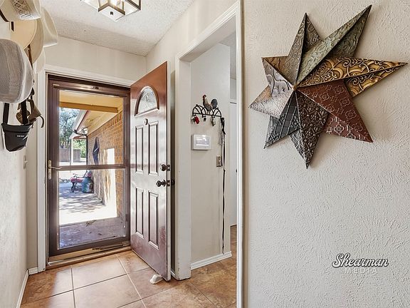5th image of 5507 Castle Dr
