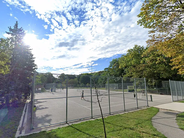 380 Davenport Rd #5 — Photo 12