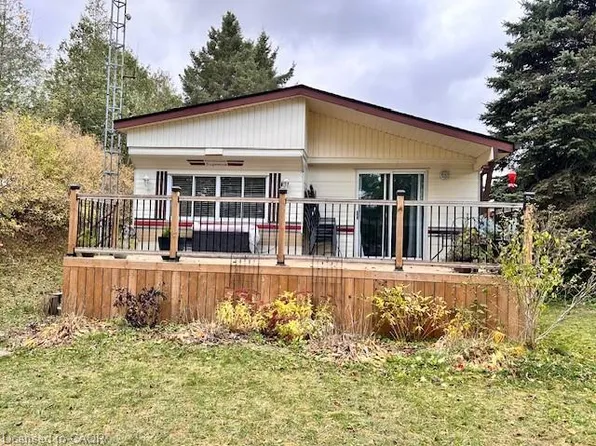 673 Brant Waterloo Rd #503, North Dumfries, ON N0B 1E0