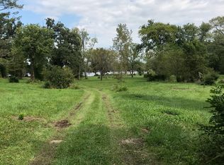 22900 W Villa Rica Rd, Antioch, IL 60002