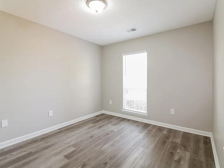 8418 Linda Shore Dr N — Photo 15