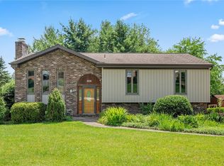 406 S Highlander Heights Dr, Glenshaw, PA
